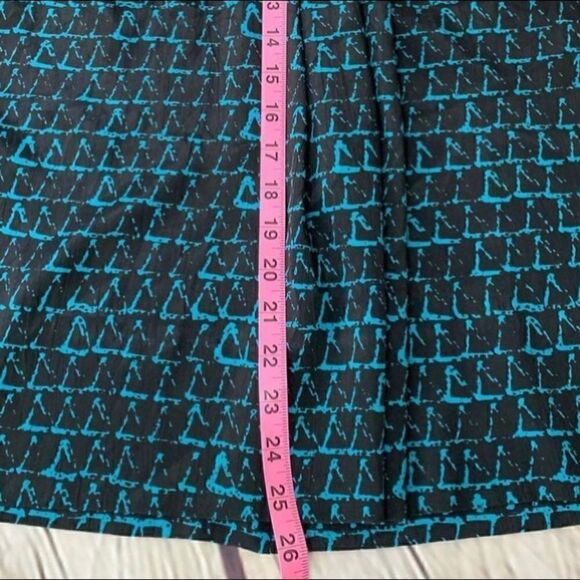 VINTAGE Triangle Pattern Skirt   - Picture 4 of 5
